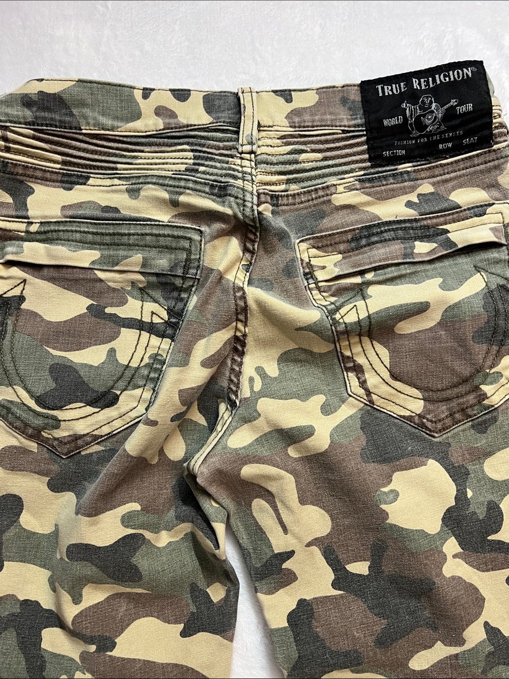True Religion Men's Rocco Camo Skinny Jeans - Green Camo 2090 - Picture 2 of 6